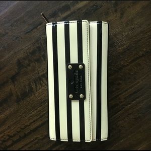 Kate Spade black and white wallet